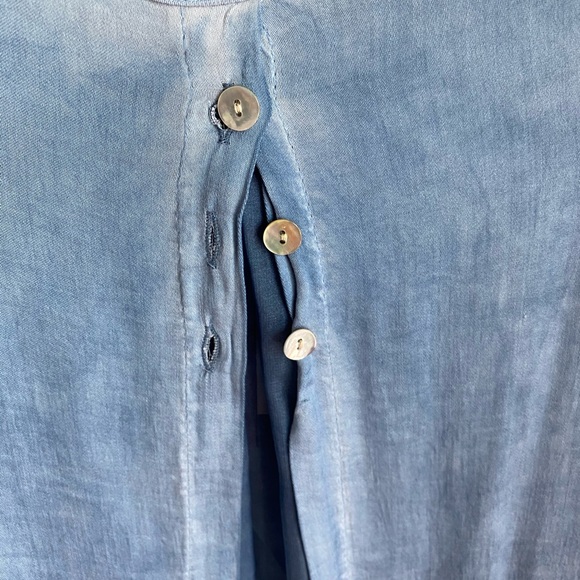 Grey‎ Violet Chambray Blue Top - Picture 3 of 5